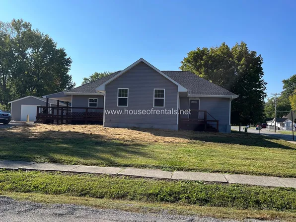 511 N Maple St, Cambria, IL 62915