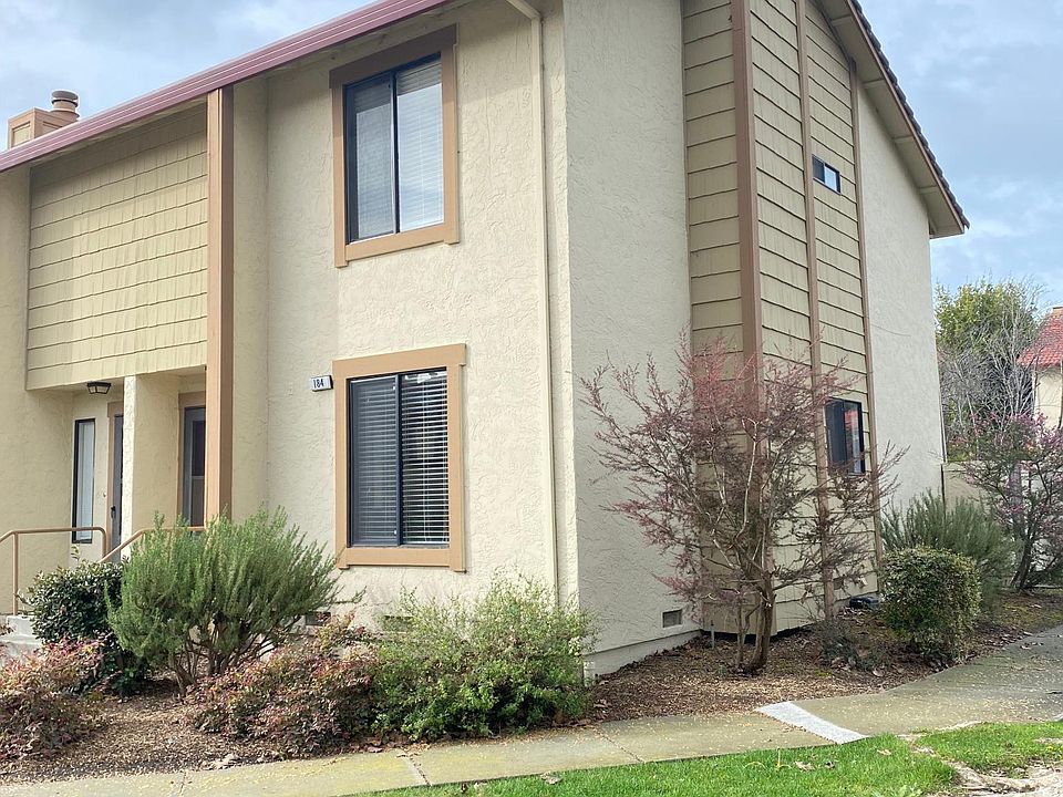 1st image of 184 Park Place Dr