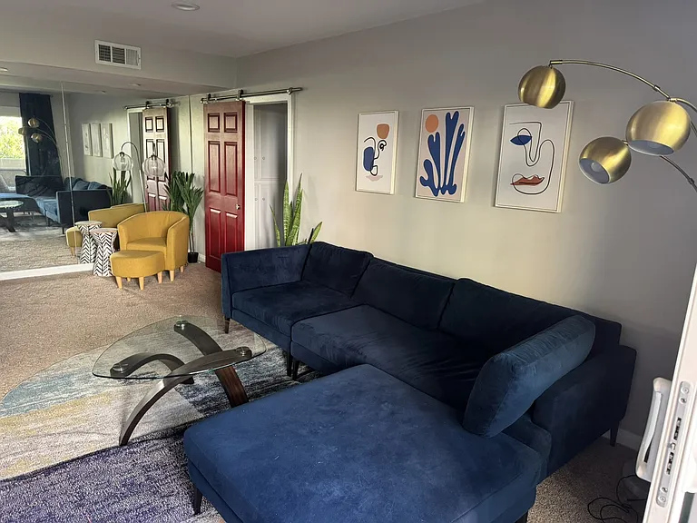 Palm Ave — Photo 6