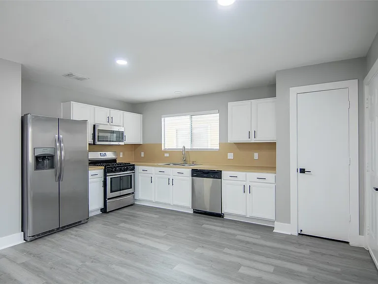 20911 Young Meadows Way — Photo 8