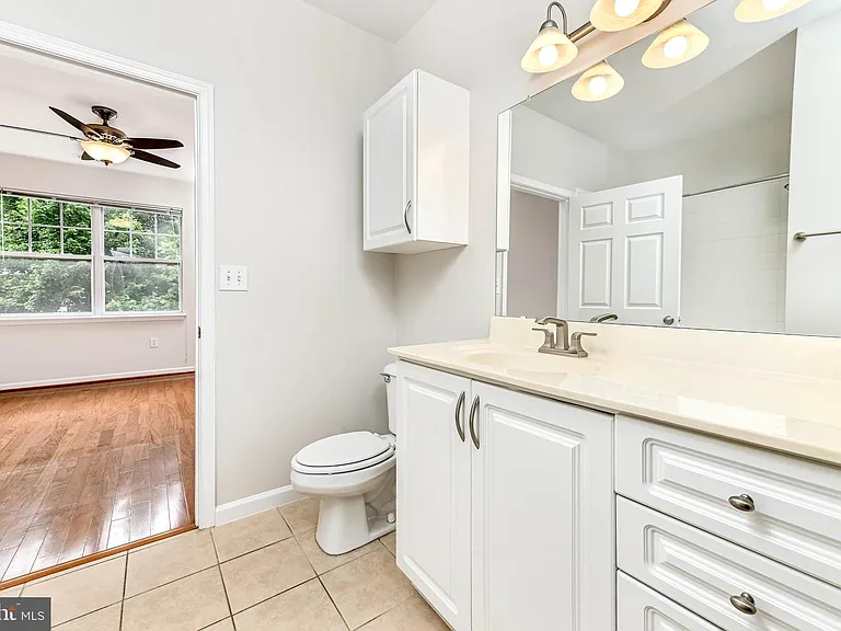 12909 Centre Park Cir #306 — Photo 16