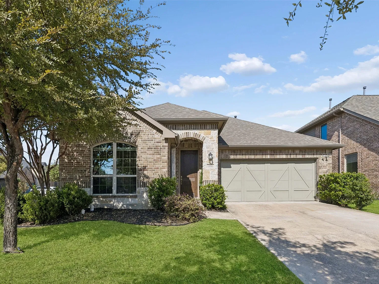 4 bed, 3.0 bath, 2249 sqft, $3,300 — Photo 1
