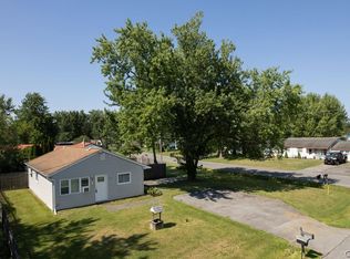 7925 Galileo Cir, Bridgeport, NY 13030