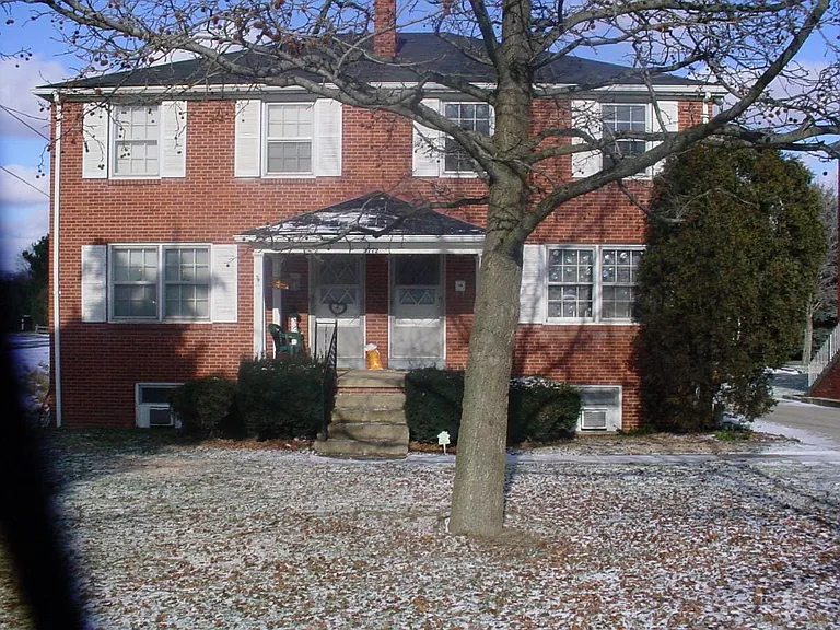 2772 Center Rd — Photo 1