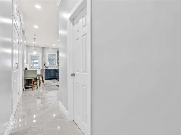 104-21 92nd Avenue image 11 of 61