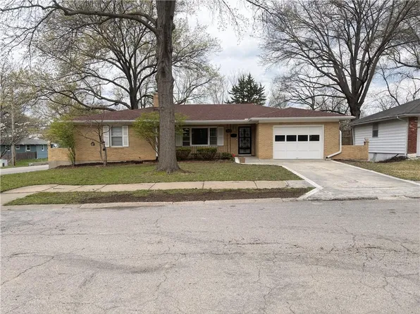 12800 E 49th St S, Independence, MO 64055