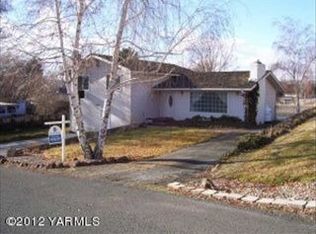2206 S 69th Ave, Yakima, WA 98903