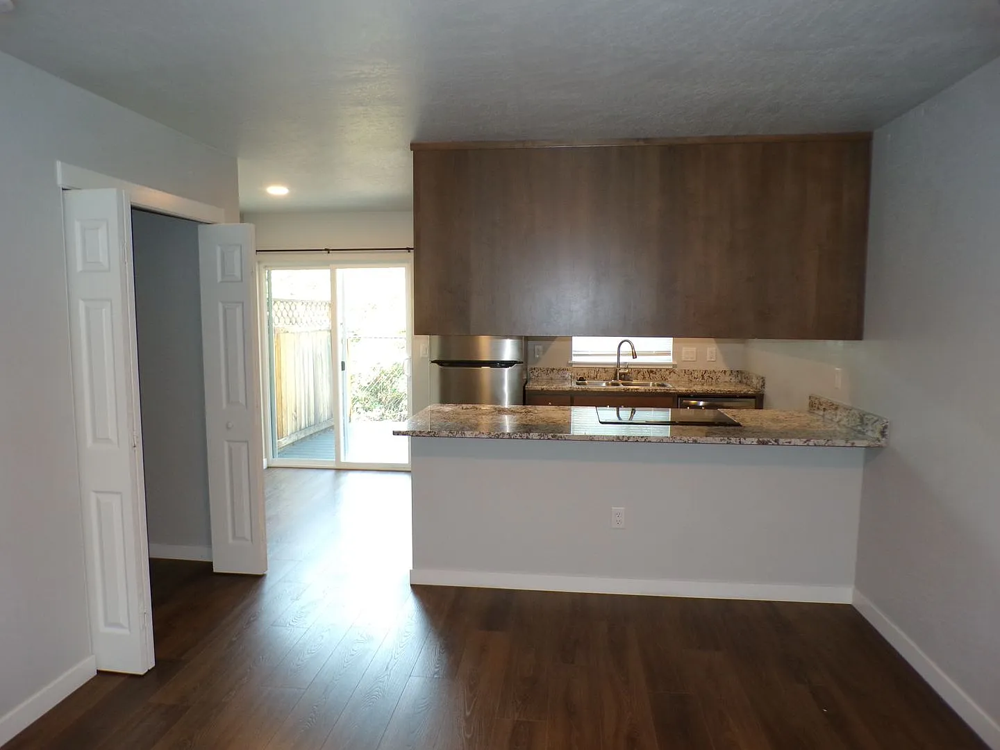 Cozy Townhome for Rent — Photo 3