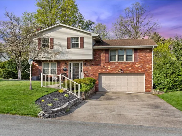 708 Skyline Dr, Youngwood, PA 15697