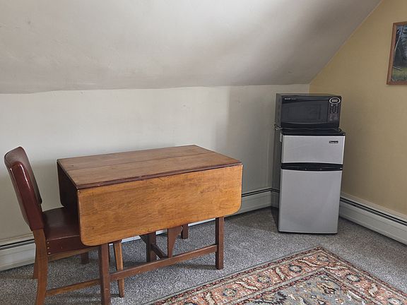 2nd image of 17 Union St