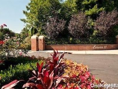 159 Dove Hill Drive #159, Manhasset, NY, 11030