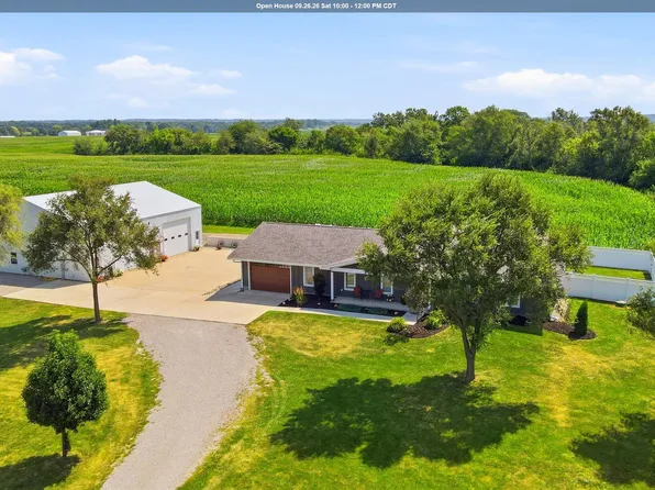 1594 Broad St, Keosauqua, IA 52565