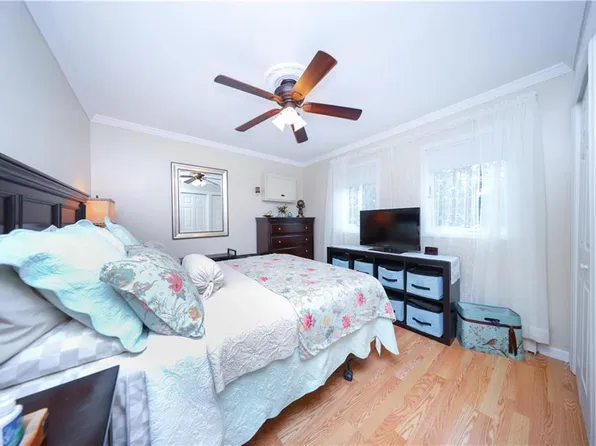 1936 East 37th Street image 16 of 25