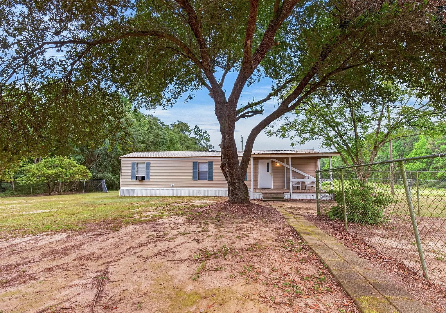 Cute 2 bedroom 1 bath mobile home in Lucedale — Photo 2