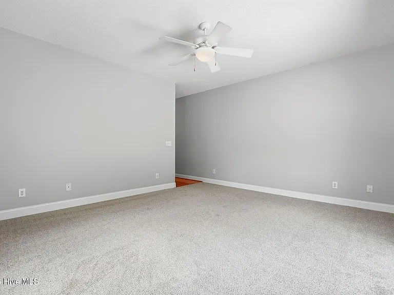 25 Kingswood Cir — Photo 26