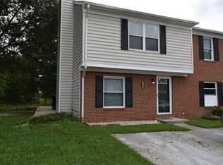1308 Mikie Ct, Virginia Beach, VA 23453