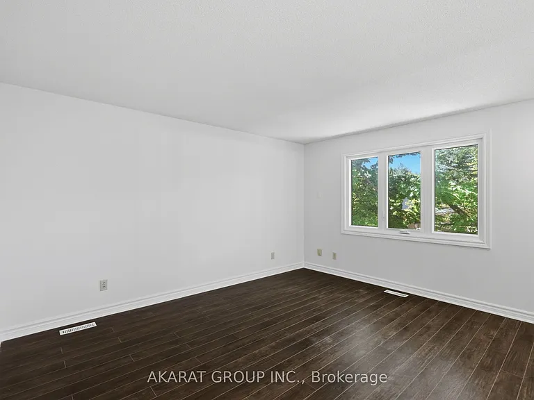 70 Sunnyside Dr #9 — Photo 24
