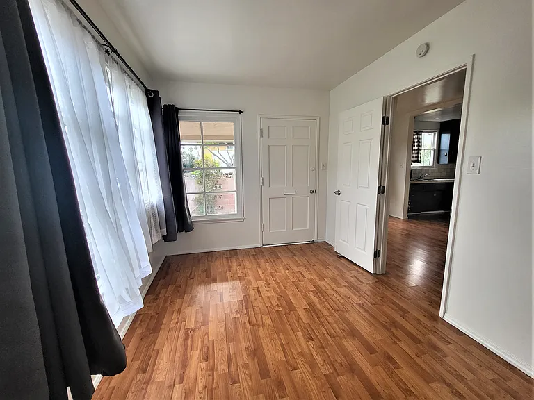 1700 Park Ave #0 — Photo 8