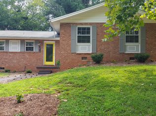 3012 Corry Cir, Winston Salem, NC 27107