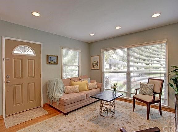 5th image of 8006 McConnell Ave
