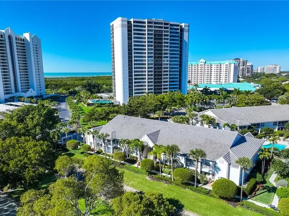 5633 Turtle Bay DR #32, NAPLES, FL 34108