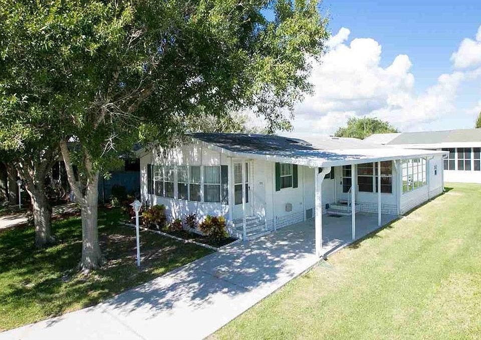 1st image of 1213 Calusa Dr