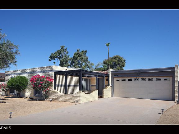 2nd image of 2934 E BERYL Avenue