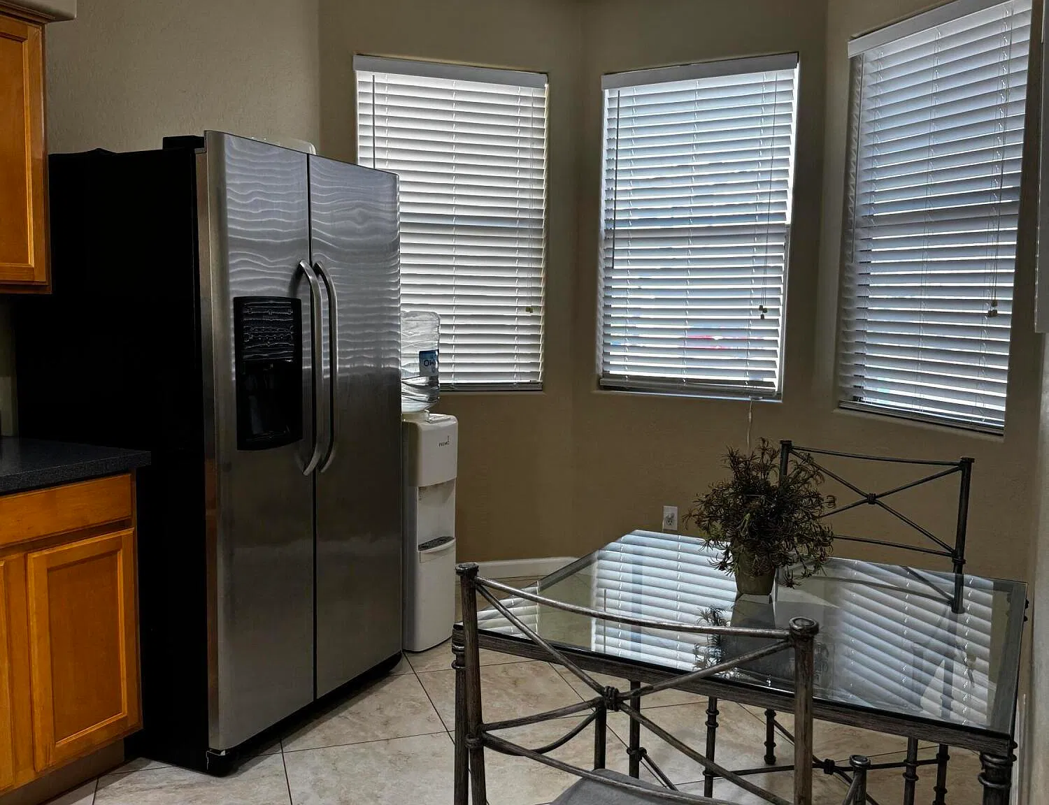 3 bed, 2.0 bath, 1359 sqft, $2,500 — Photo 4