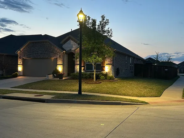 2700 Gillingham Ln, McKinney, TX 75071