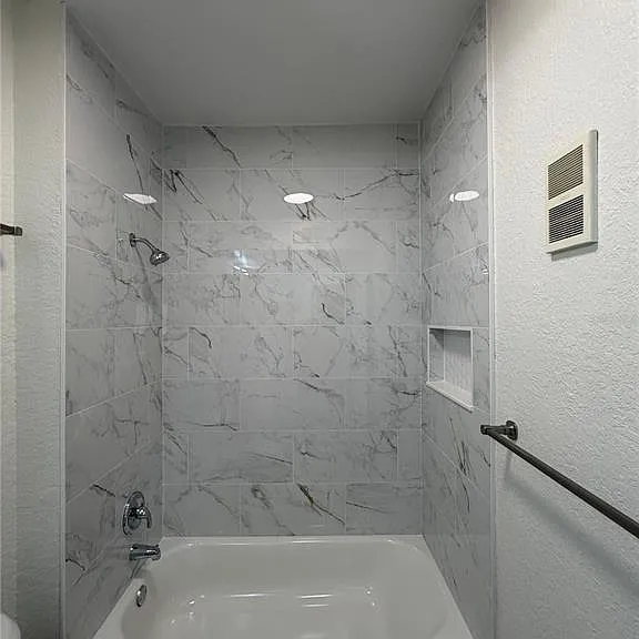 822 Camargo Way #204 — Photo 13
