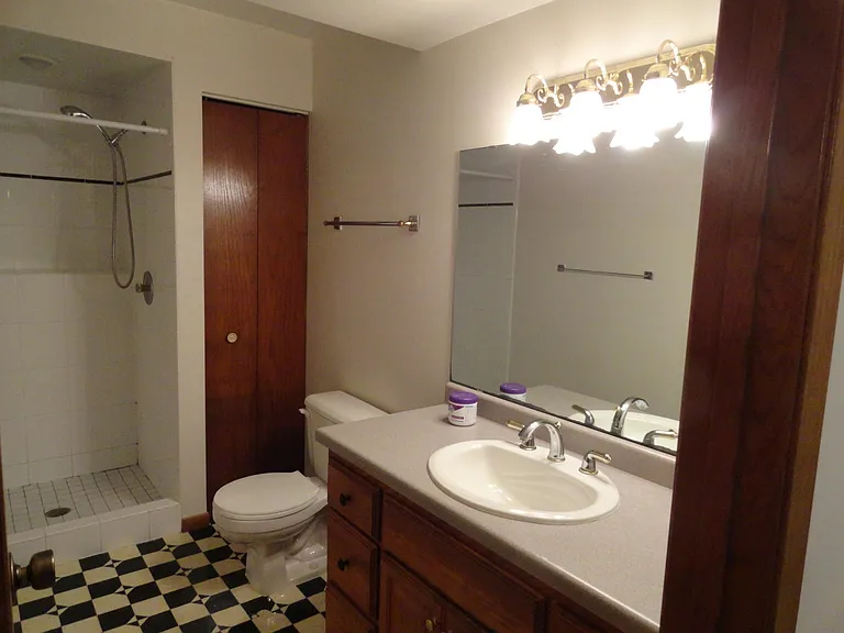 1852 Evergreen Dr NW — Photo 28