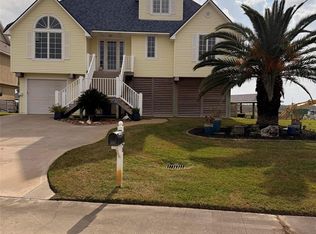 235 Tuna Run Rd, Freeport, TX 77541