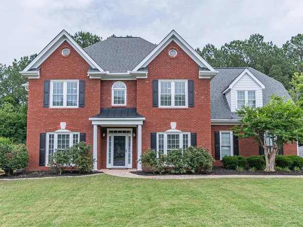 1004 Spruce Creek Ln, Lawrenceville, GA 30045