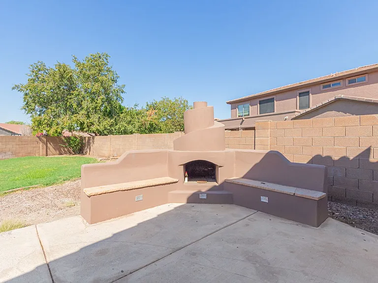 2206 W Fawn Dr — Photo 30