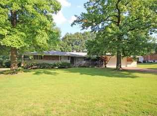 12218 Sunset Ter, Saint Louis, MO 63127