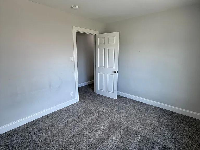 1249 Oakwood Ave — Photo 15