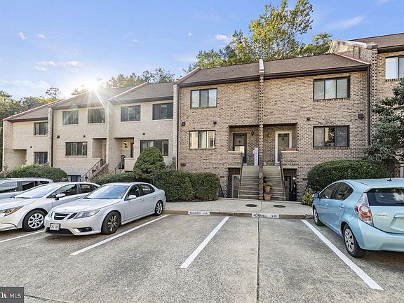 2nd image of 3826 Steppes Ct