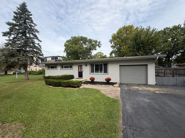 120 Winona Dr, Carmel, IN 46032