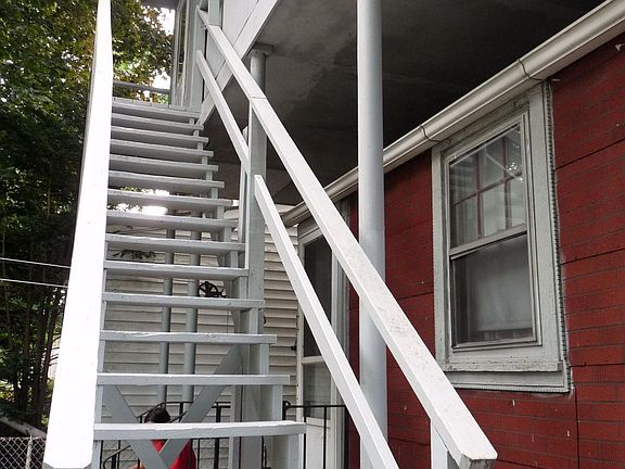 Rear 2nd flr entrance