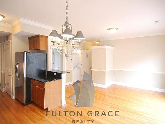 2nd image of 625 W Arlington Pl APT 3S