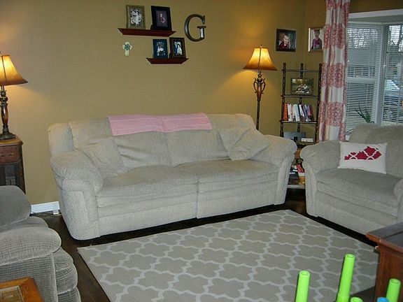 2nd image of 3433 Winchester Dr