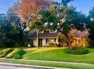 15 Bunker Hl, Richardson, TX 75080