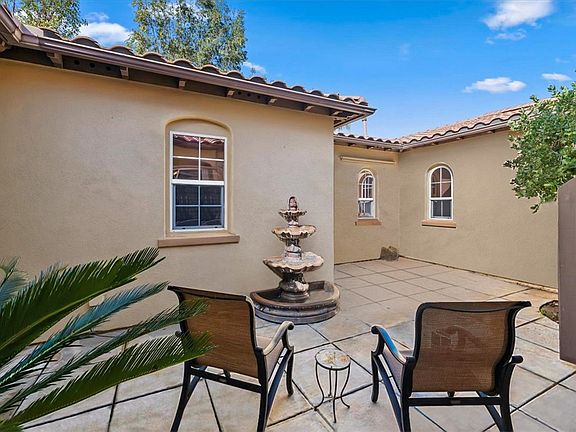 4th image of 1062 Rancho Valencia Rd