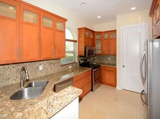 1208 N Victoria Park Rd #1208, Fort Lauderdale, FL 33304