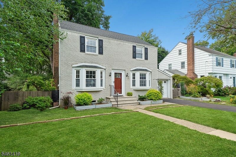1st image of 26 Brookdale Rd