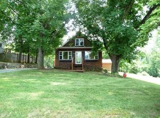 1407 Craig Robertson Rd SE, Roanoke, VA 24014