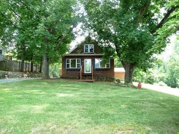 1407 Craig Robertson Rd SE
