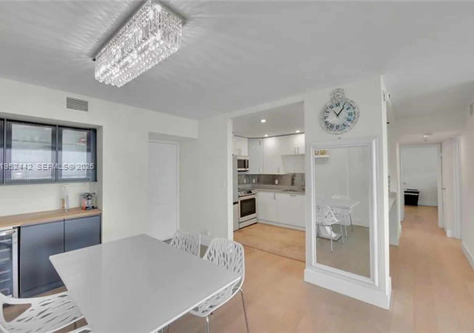 100 Bayview Dr cu-1008, Sunny Isles Beach, FL 33160 — Photo 4