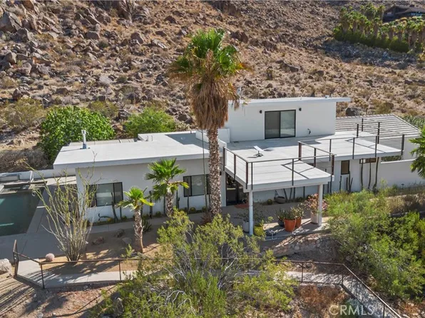 7240 Canyon Rd, Twentynine Palms, CA 92277