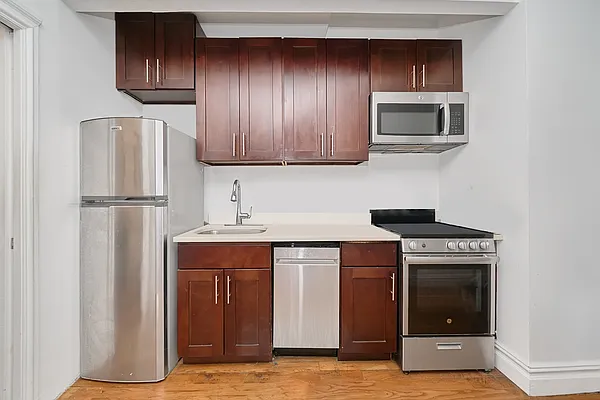 Rented by Living New York | media 2